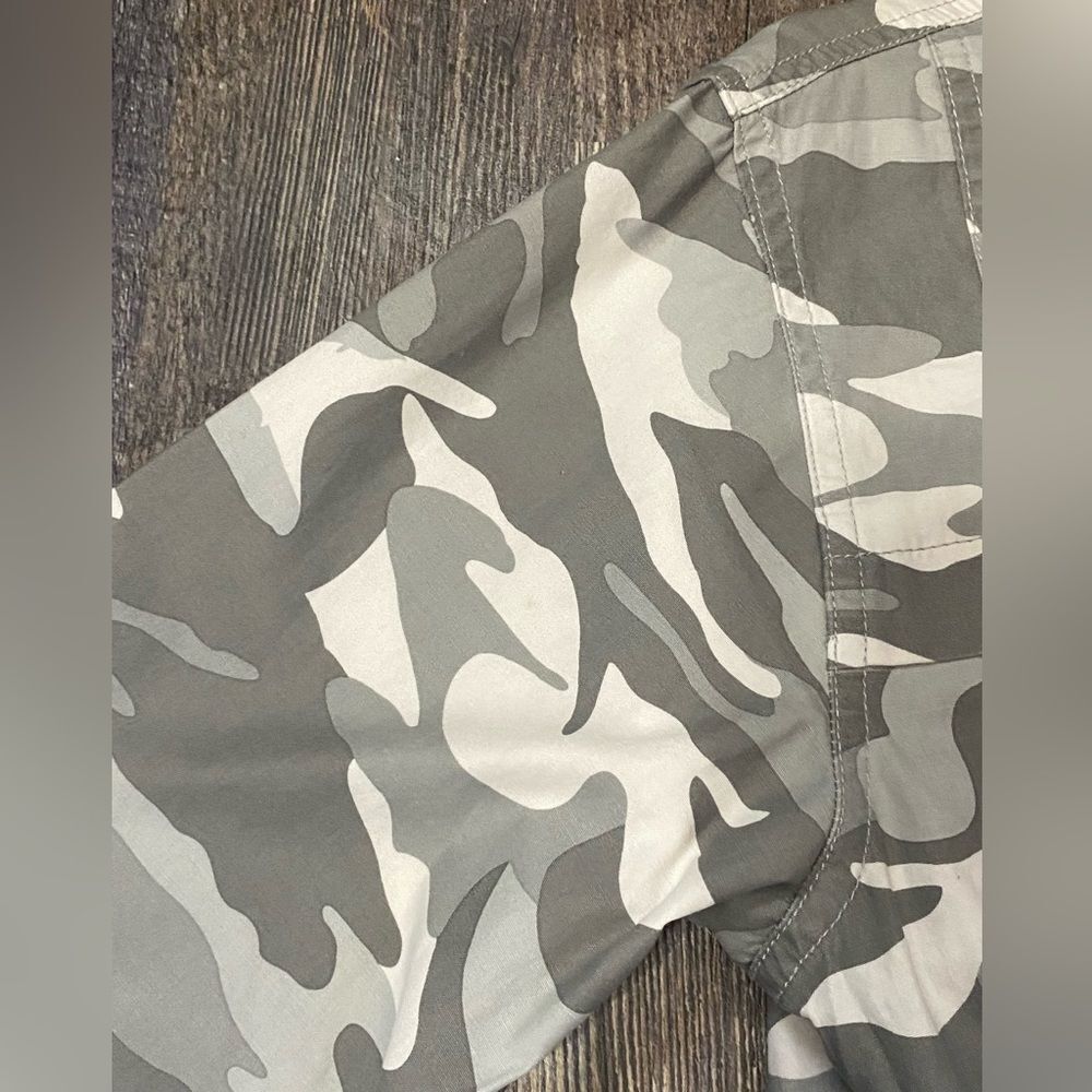 Tribal Jacket Grey White Camo Contrast Zippers Size Medium - Picture 8 of 8